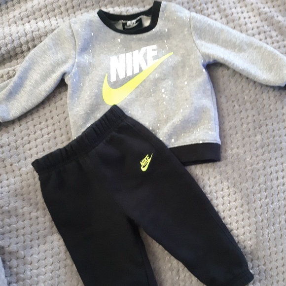 baby boy nike joggers